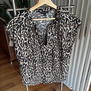 Banana Republic Black and White Boxy Blouse with Notched Collar